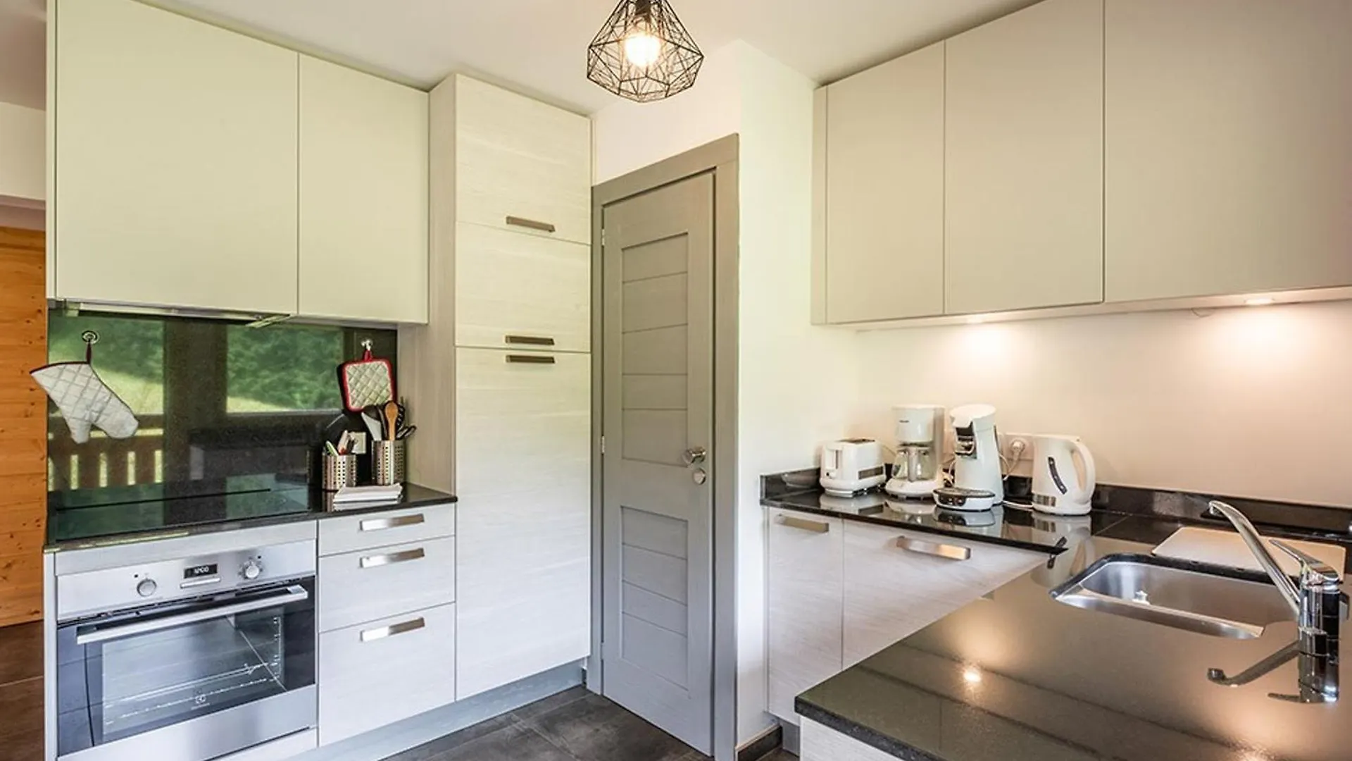 Appartement 3 Pieces + Cabine, 6 Pers, Terrasse Sud/Est, Proche Pistes, Garage, Wi-Fi - Fr-1-671-106 Les Gets Apartment